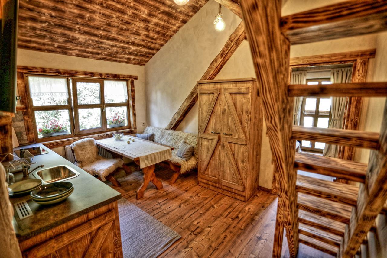 Chata Baba Yaga Zdiar Luaran gambar