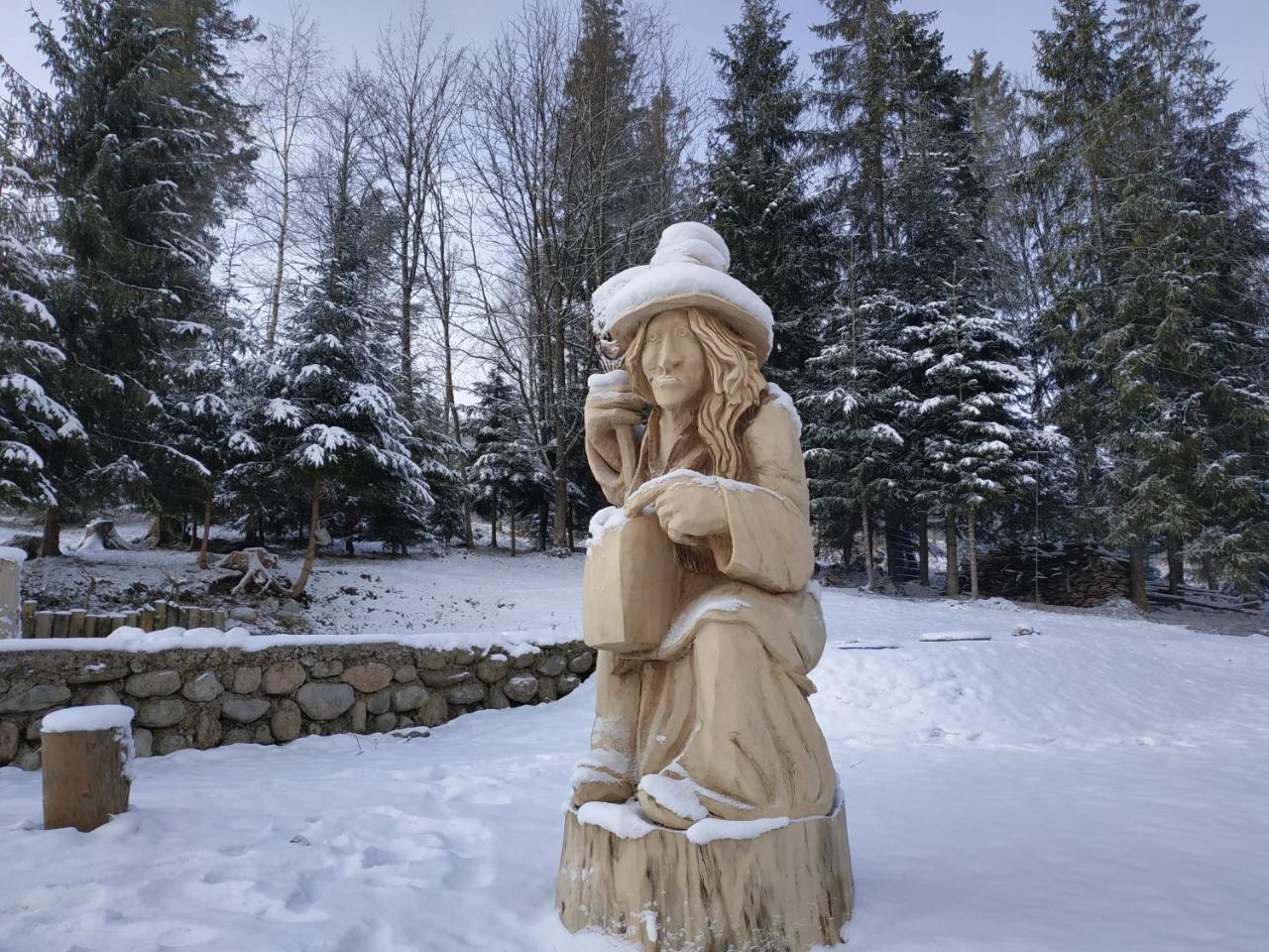Chata Baba Yaga Zdiar Luaran gambar